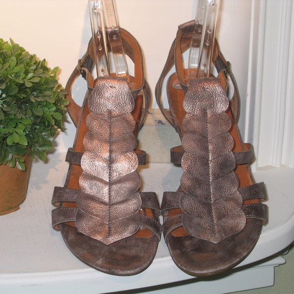 poshmark gladiator sandals